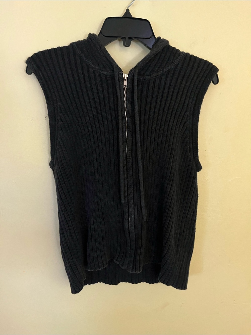 Relativity Sleeveless Black Ribbed Zip Hoodie Vest